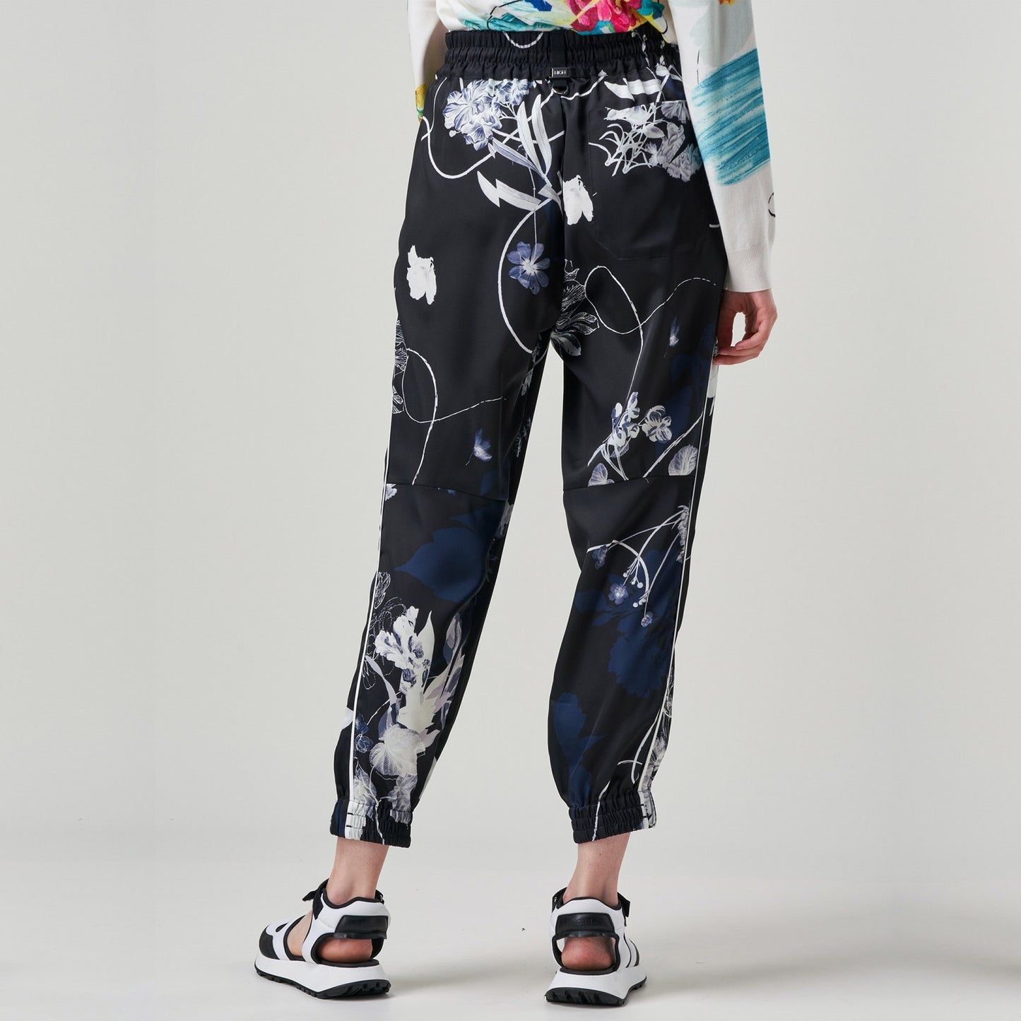 Frolicsome Jogger Pants - Navy