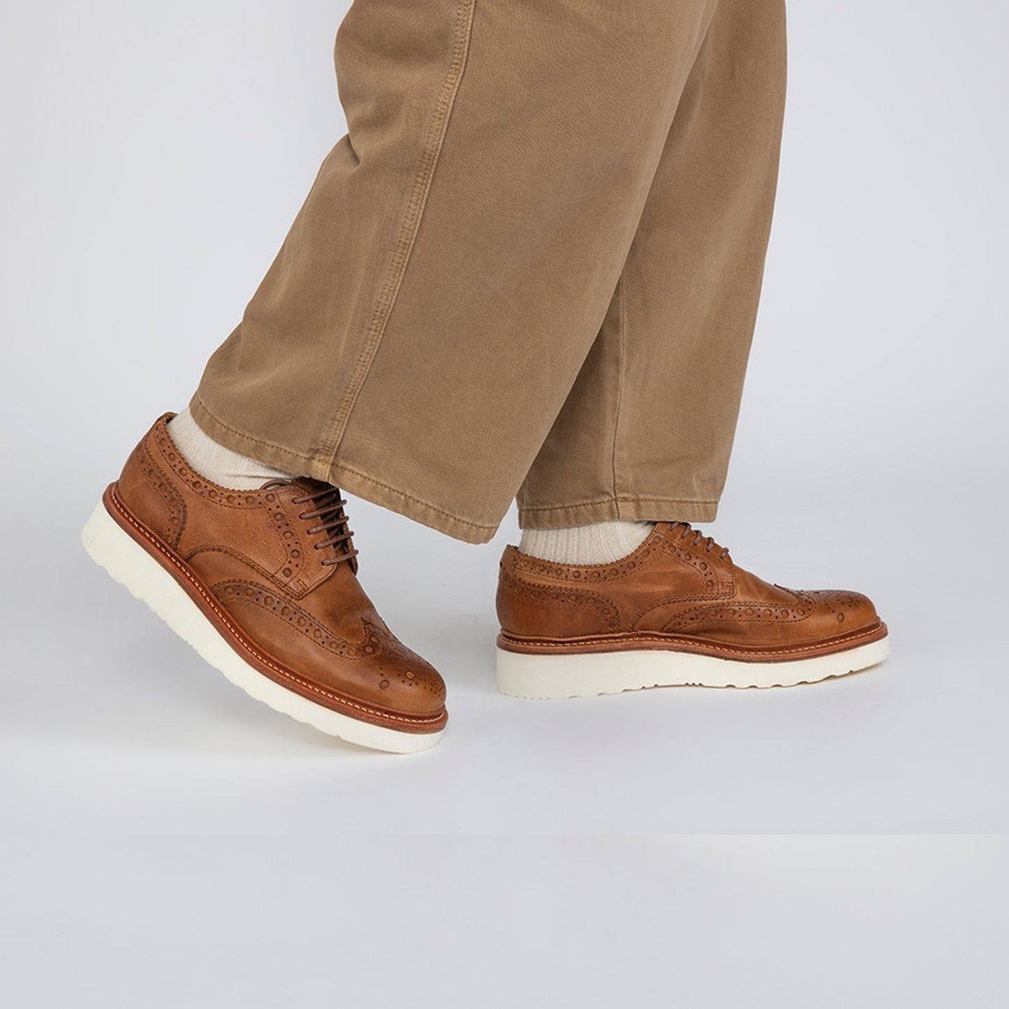 - Archie Wingcap Brogue - Natural