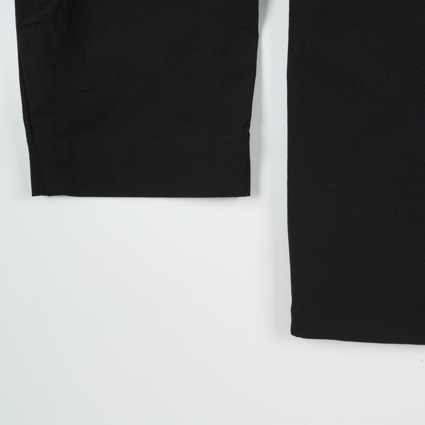 - Emil Travel Light Jacket - Black