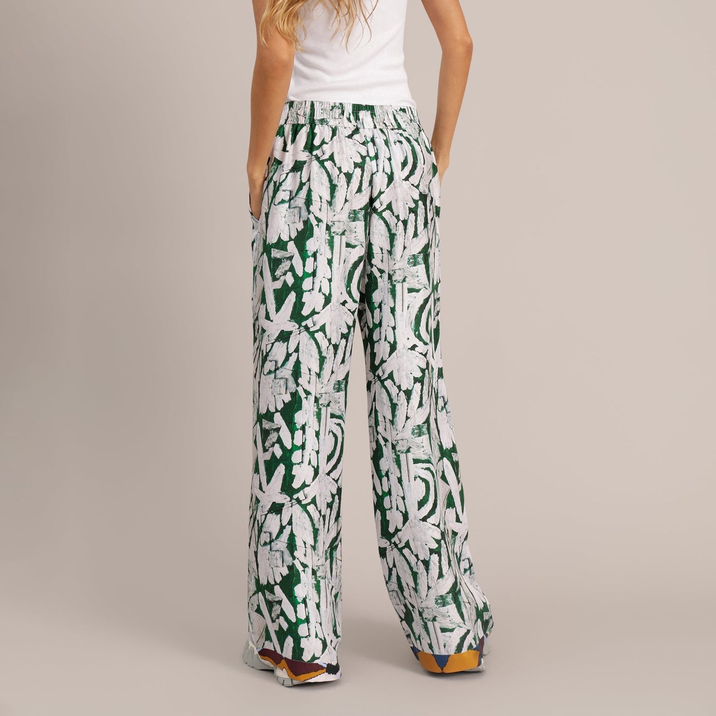 - Jarum Trousers - Green