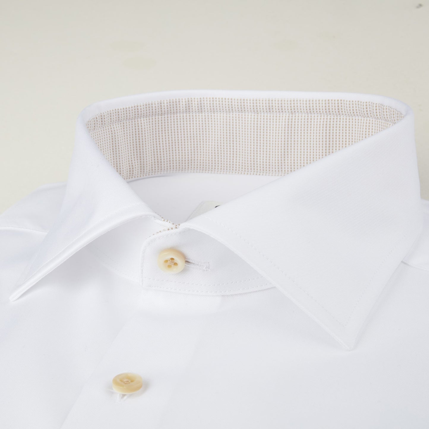 Fitted Body Contrast Trim Shirt - White