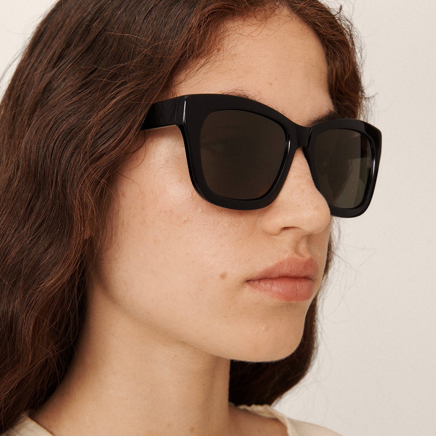 - Rosie Sunglasses - Black Solid Green