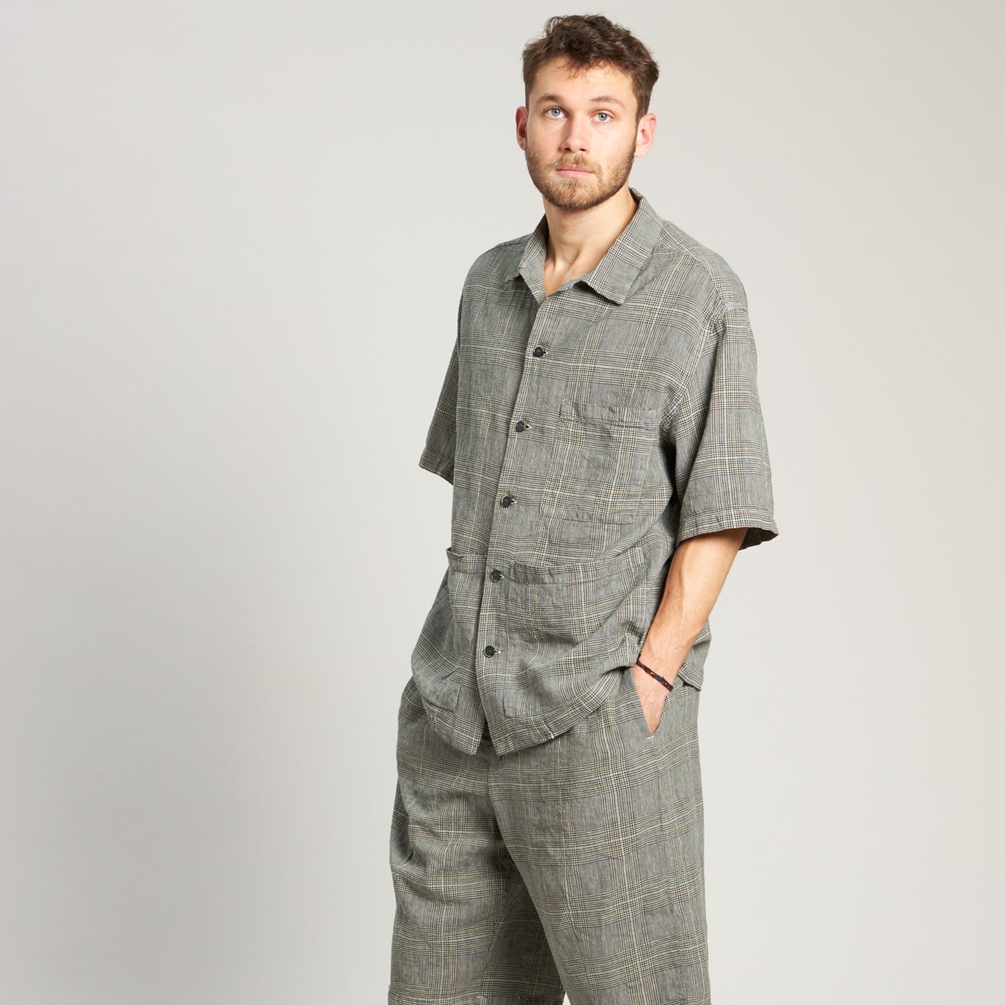 - Donde Briga Shirt - Tofu