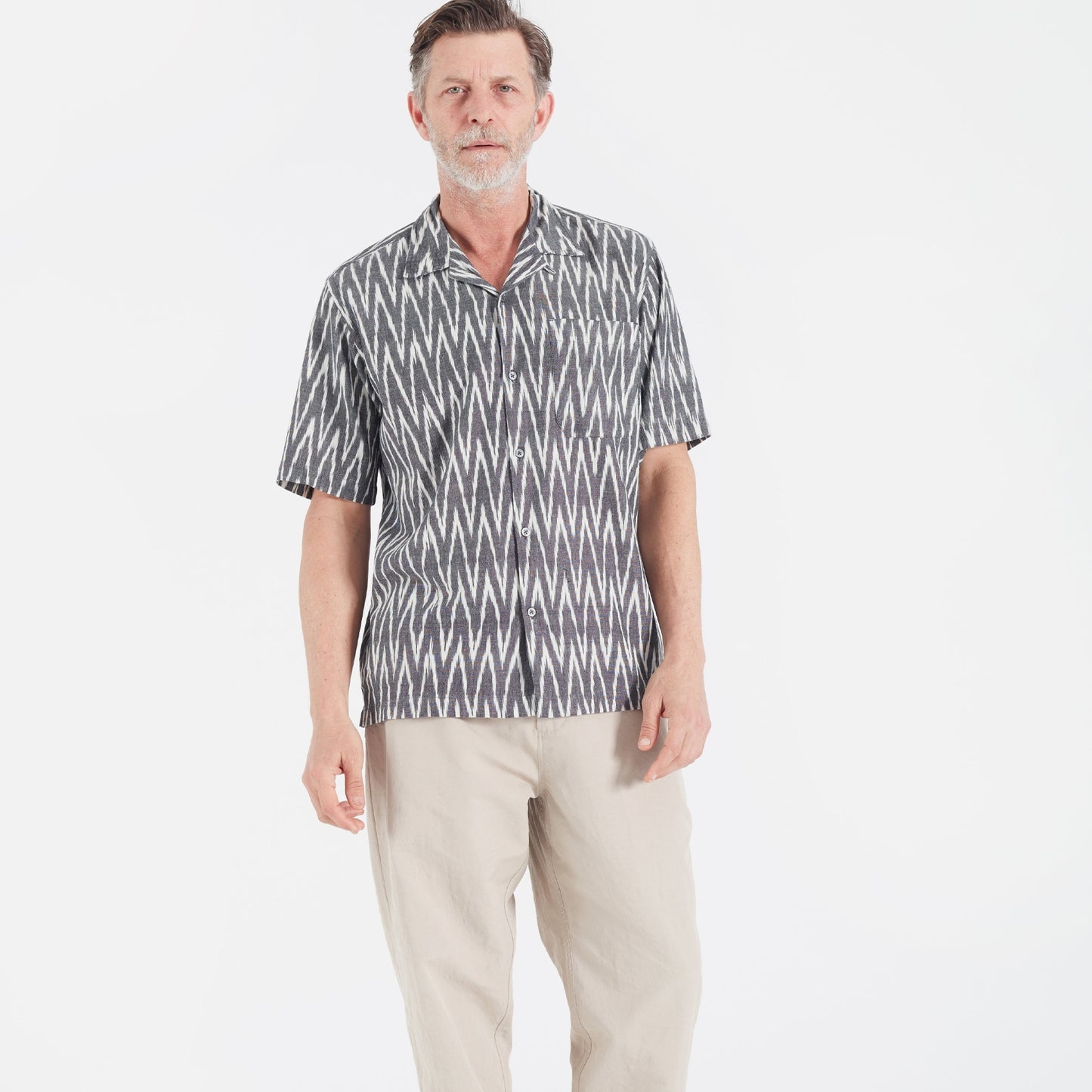 - Vee Irate Camp Shirt - Grey