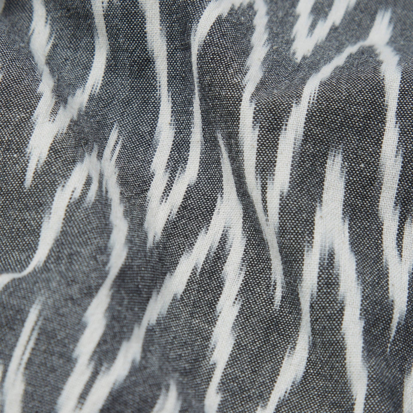 - Vee Irate Camp Shirt - Grey