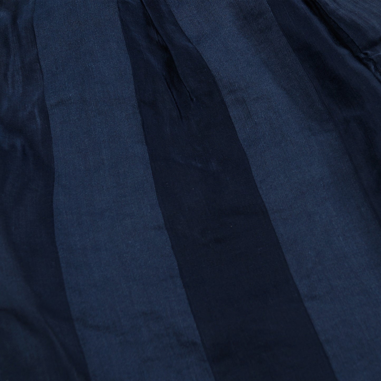 - Self Stripe Pants - Navy