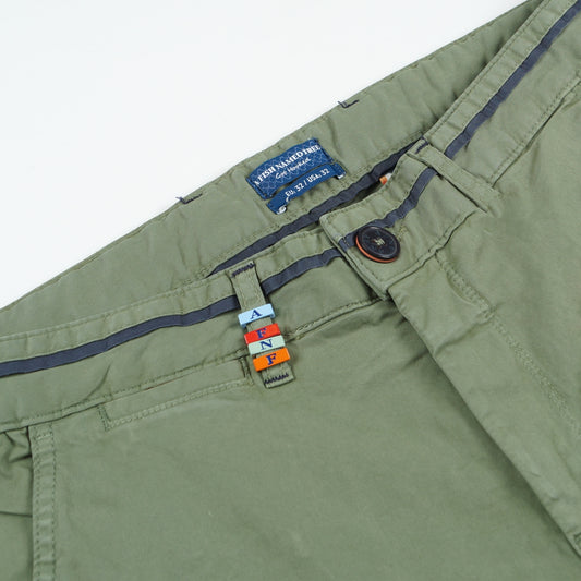 - Peached Twill Shorts - Thyme