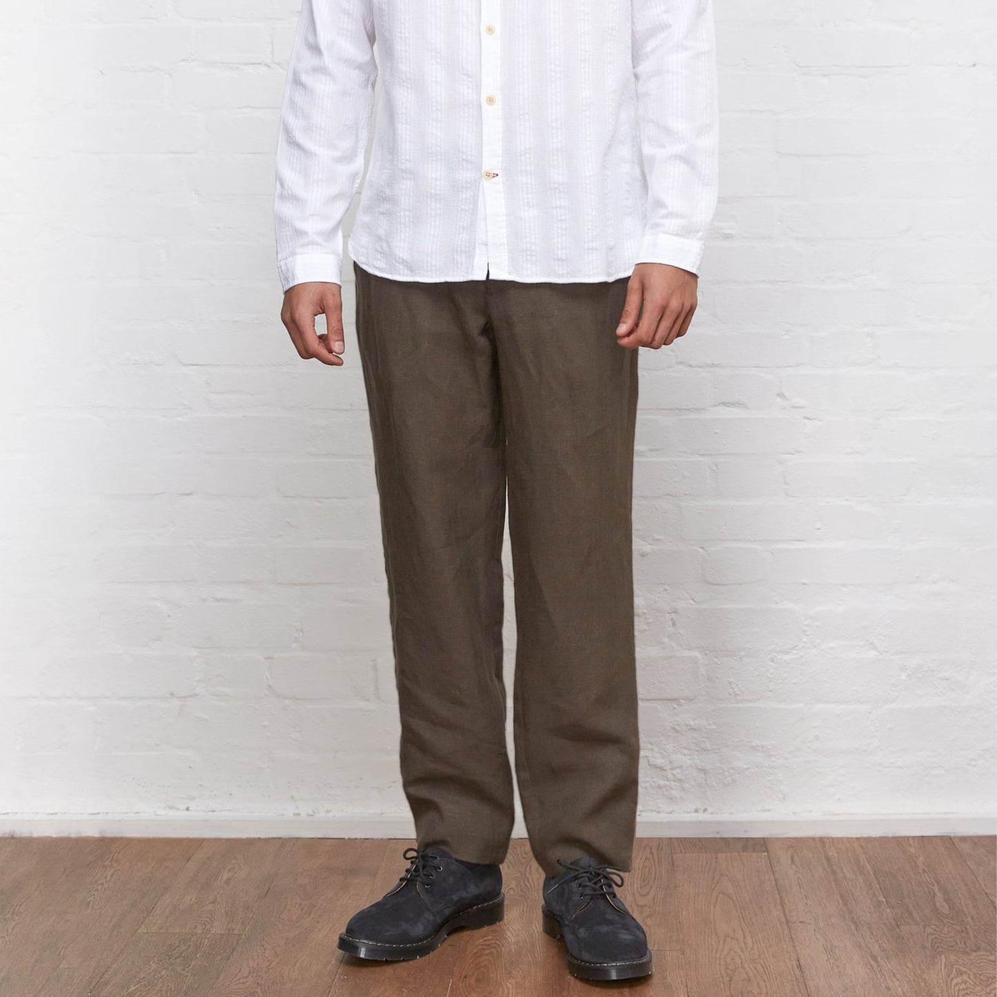 - Fishtail Linen Trousers - Brown