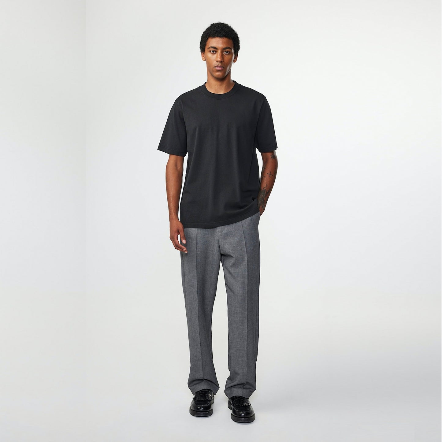 - Adam T-Shirt - Black