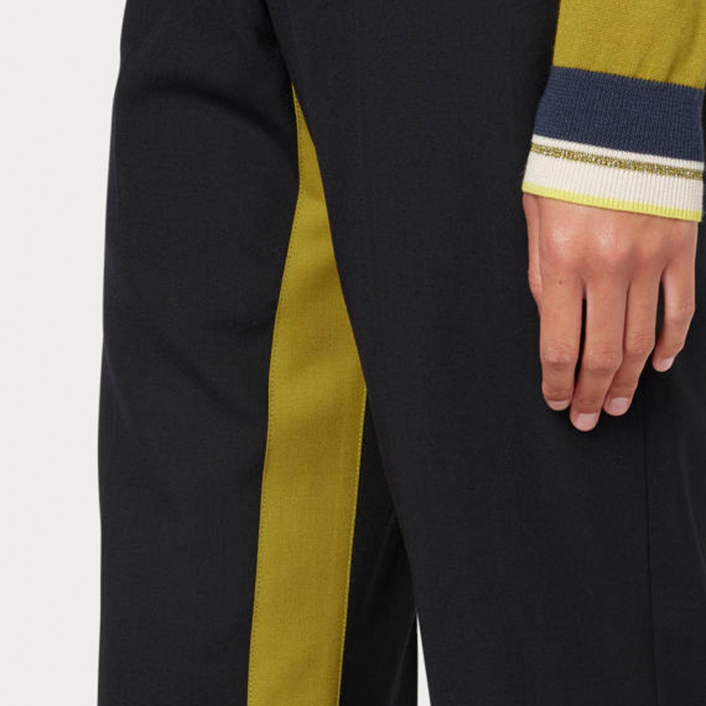 - Wool Trousers - Black