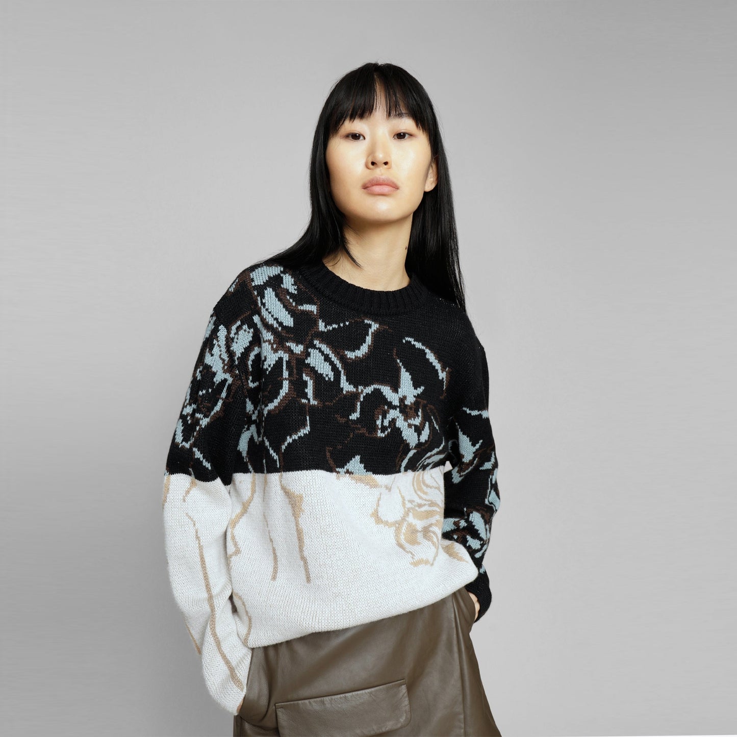 - Eren Sweater - Black