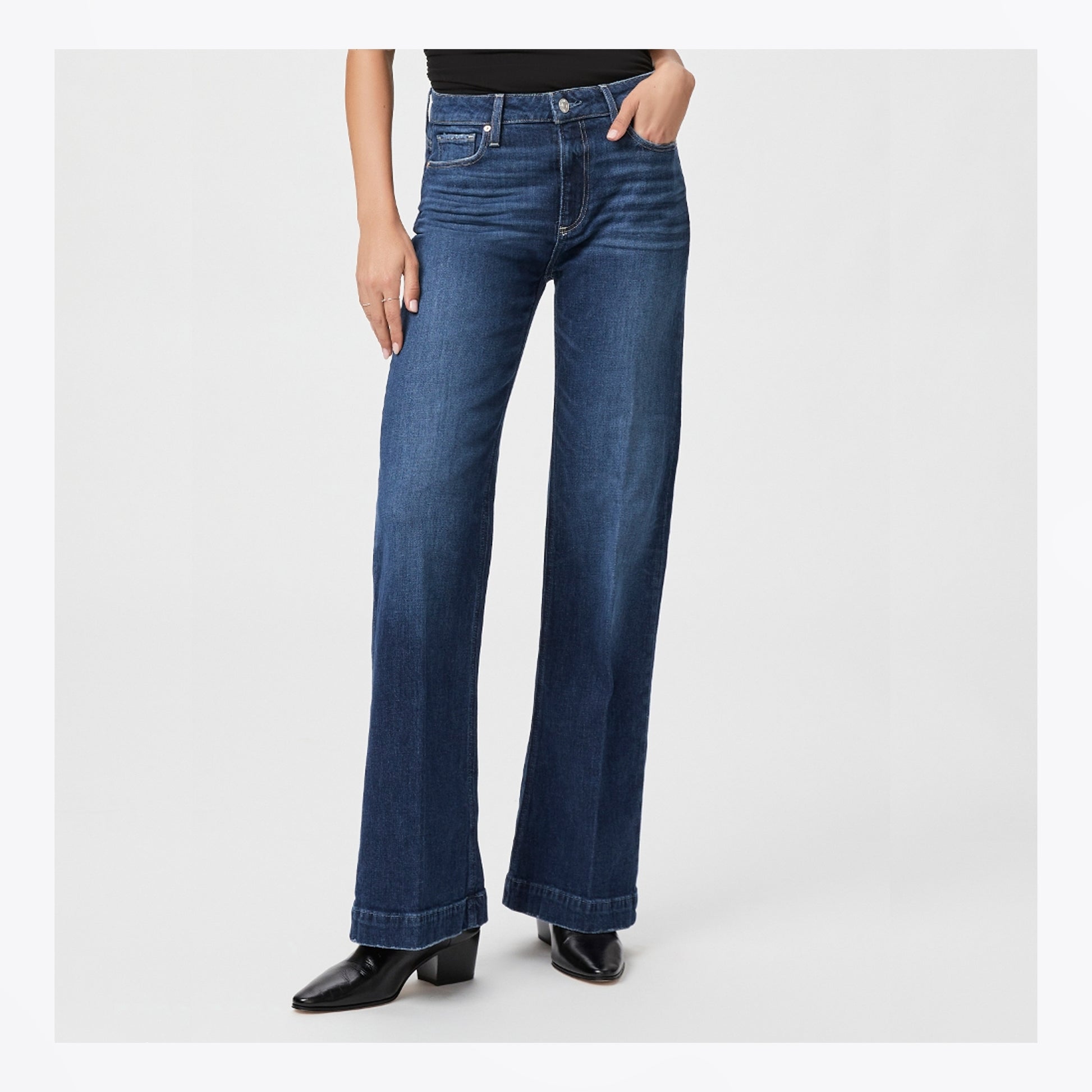 Paige Leenah 32 Inch Jeans - Narrative