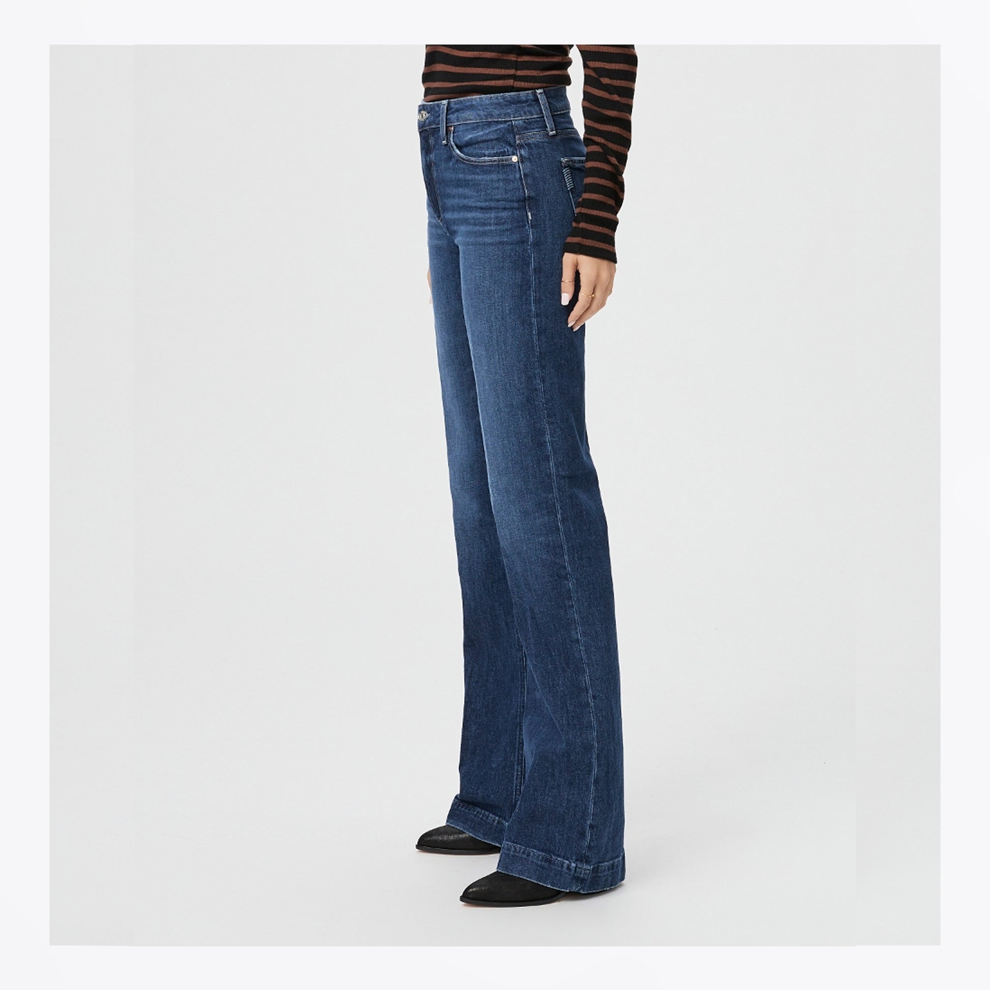 Paige - Leenah Jeans - Narrative