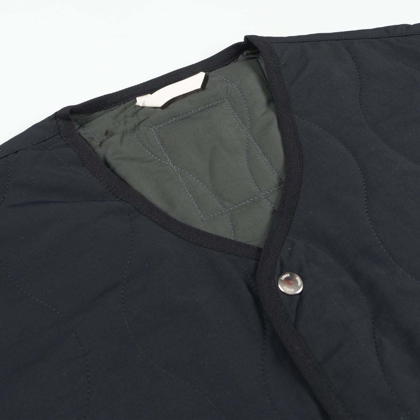 - Peter Waxed Nylon Vest - Dark Navy