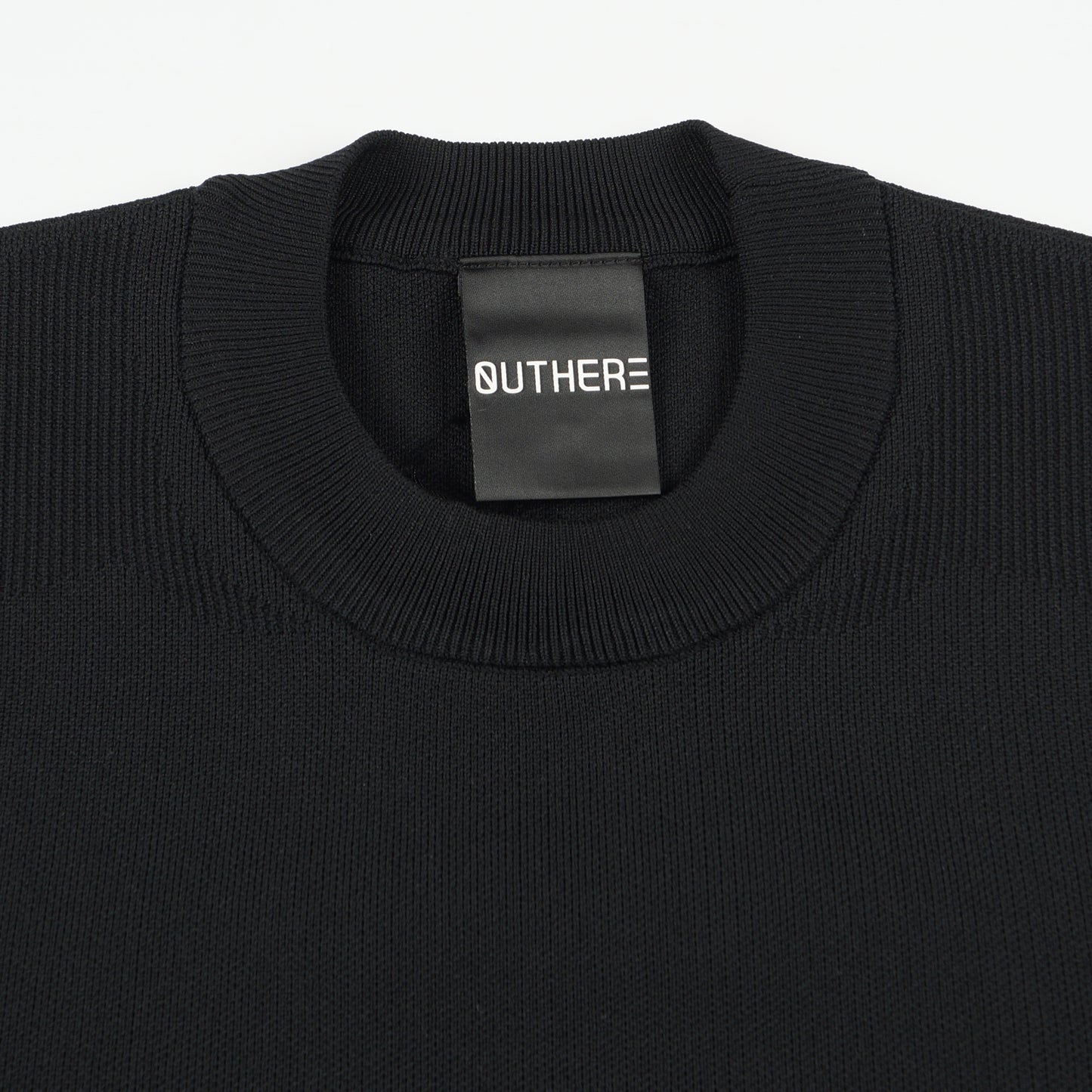 - Crew Neck Sweater - Black