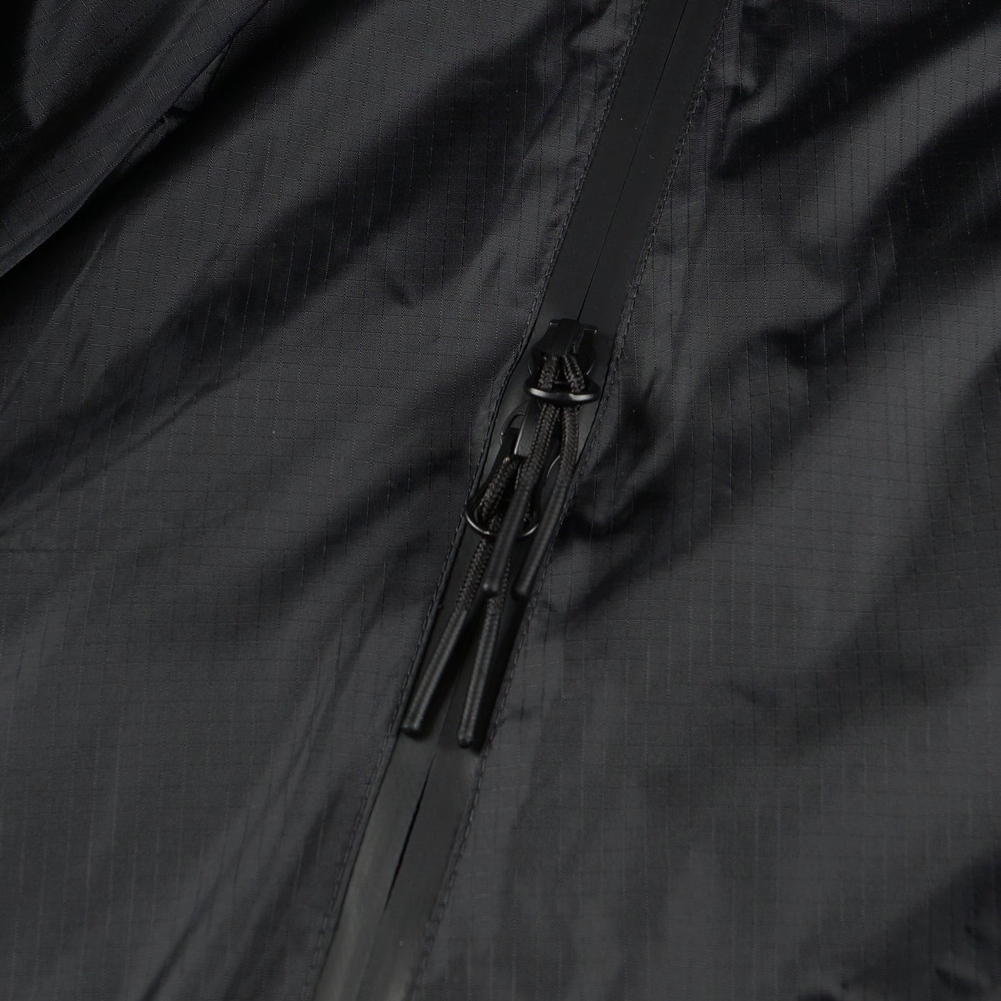 - Ripstop Synthetic Down Coat - Black