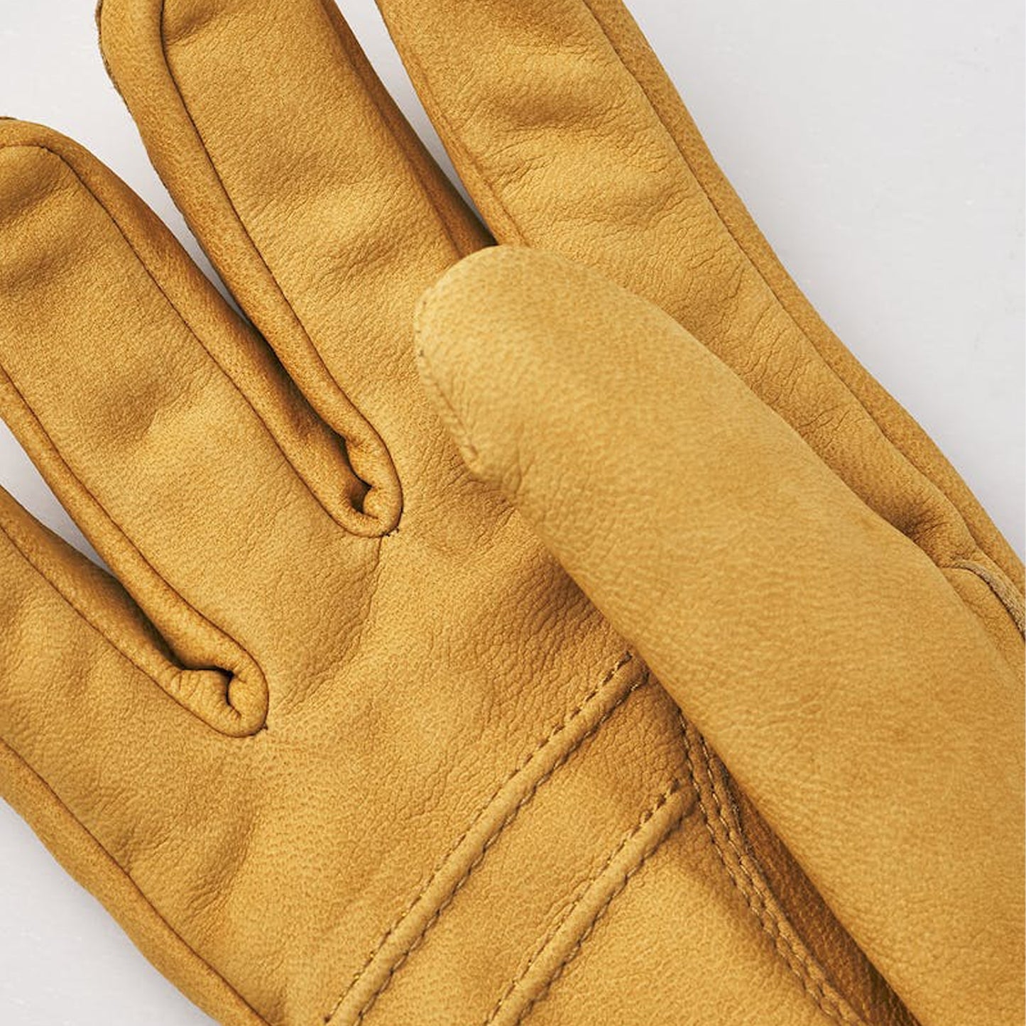- Bervik Suede Leather Gloves - Tan
