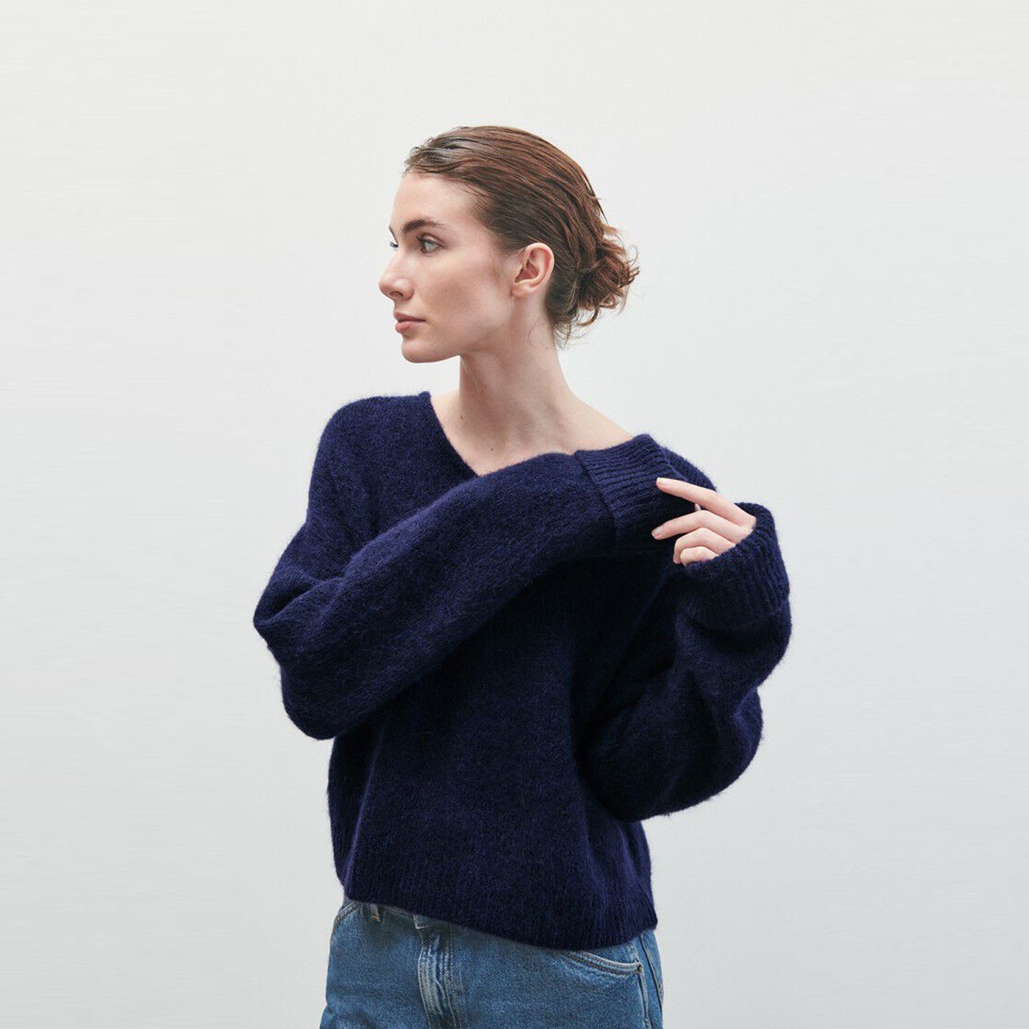 East V Neck Pullover - Navy Melange