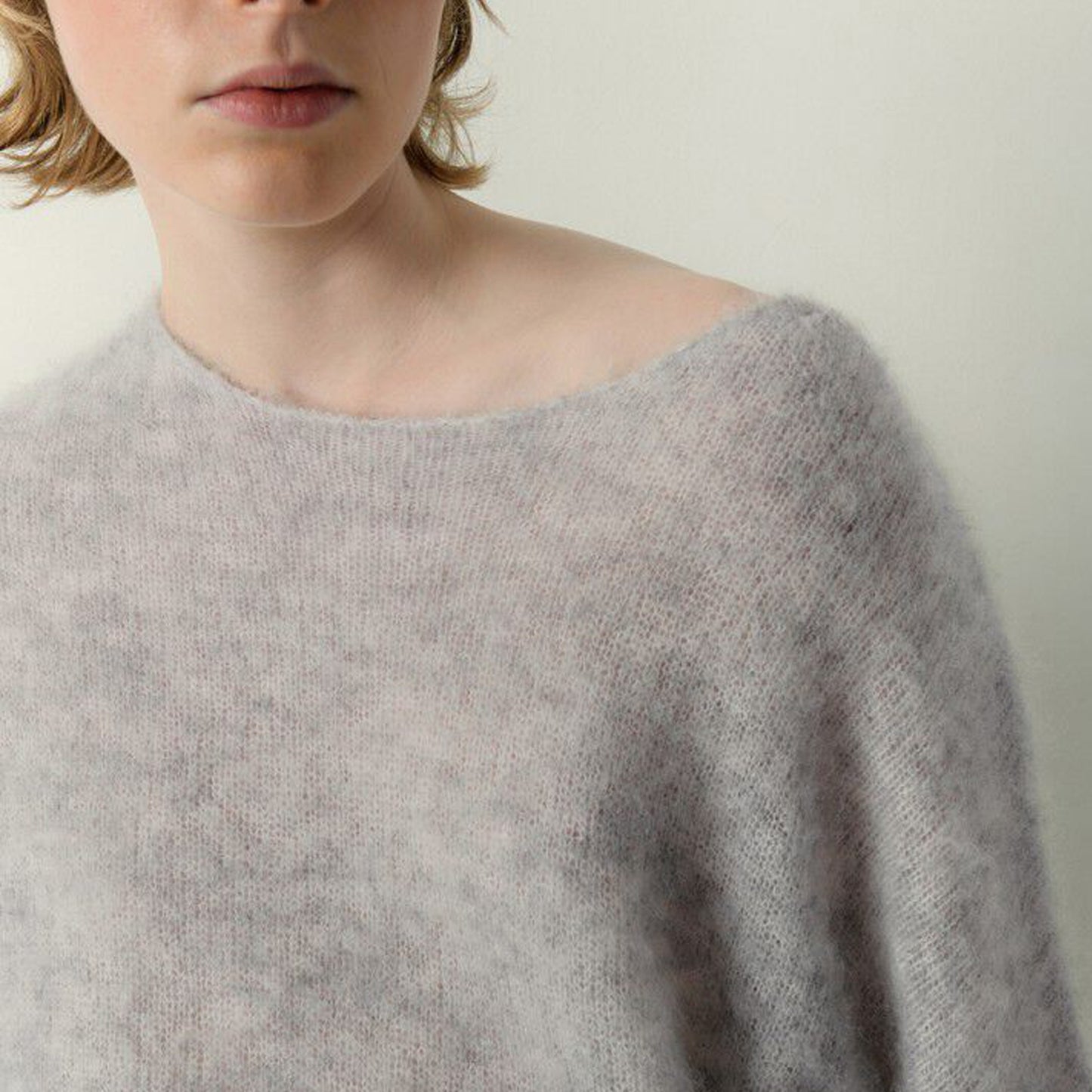 - Yanbay Sweater - Heather Grey