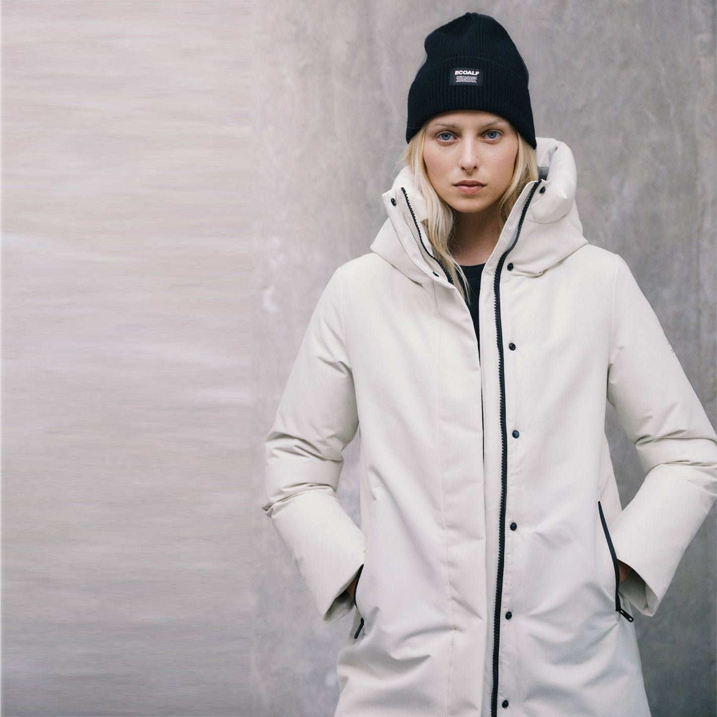 - Makalu Coat - Creamy White