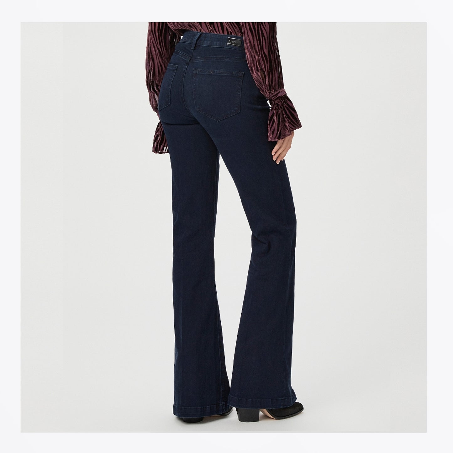 - Genevieve Jeans - Fabel