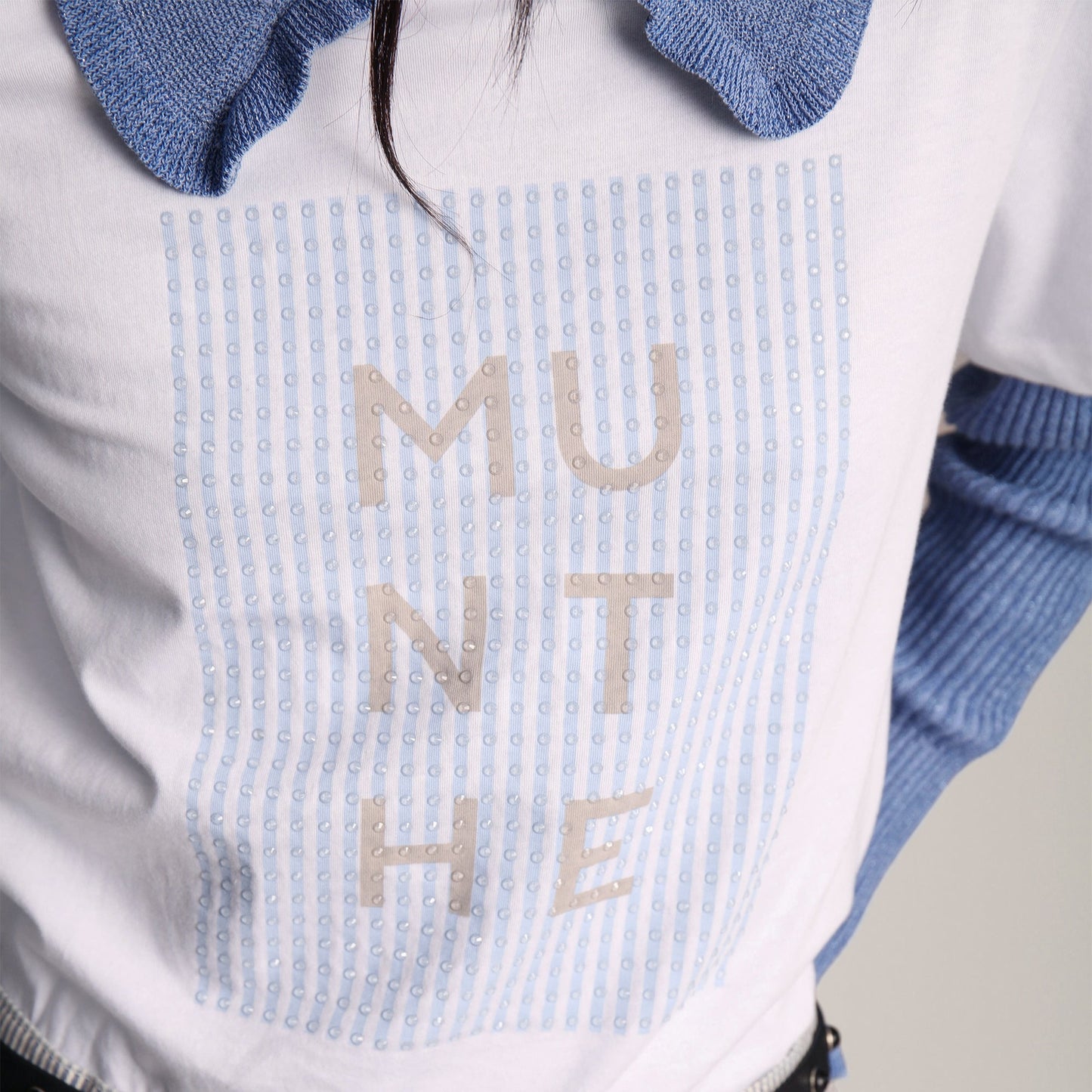 - Lora T-Shirt - White