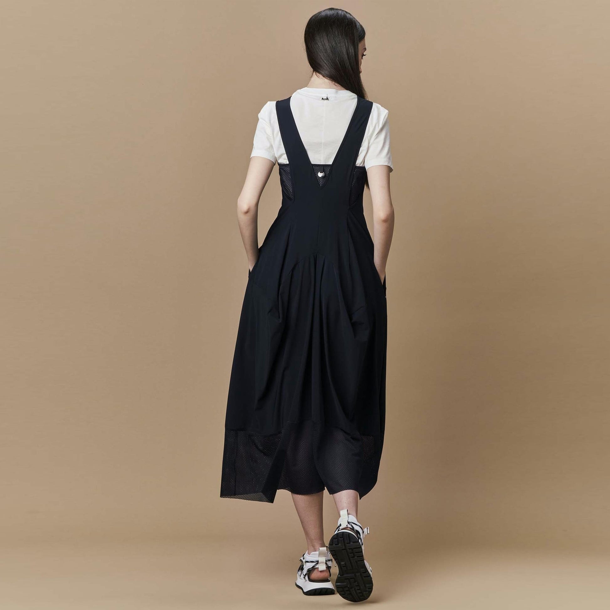 HIGH Forfeit Dress - Black