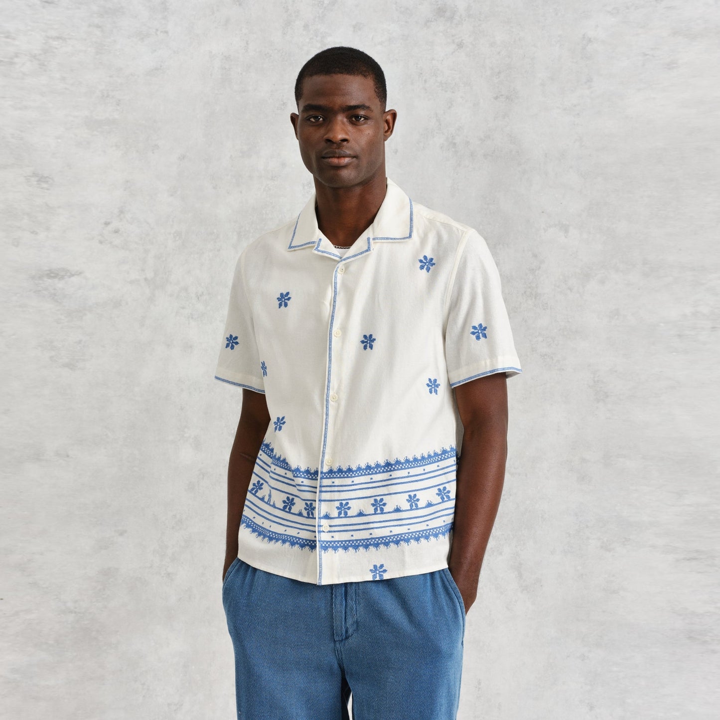 - Didcot Shirt Daisy Embroidery - Ecru/Blue