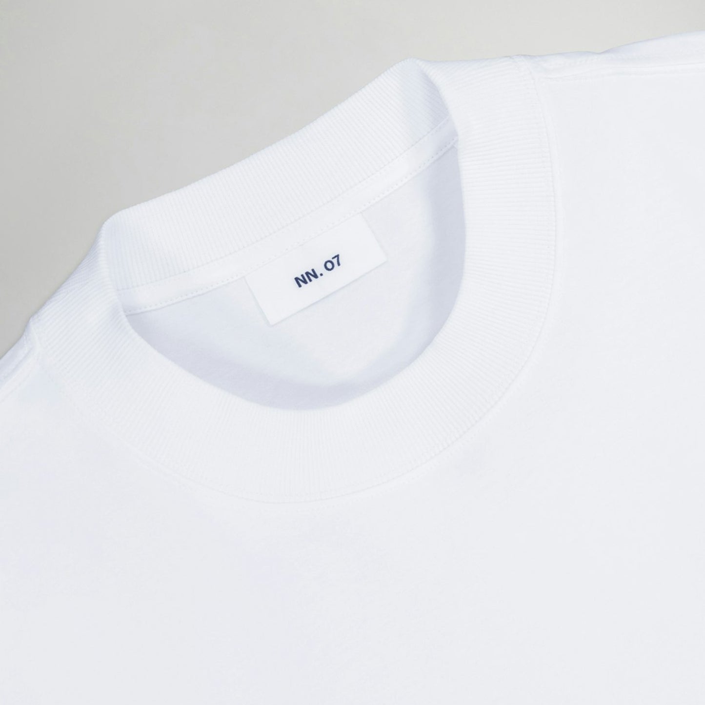 - Benja T-Shirt - White