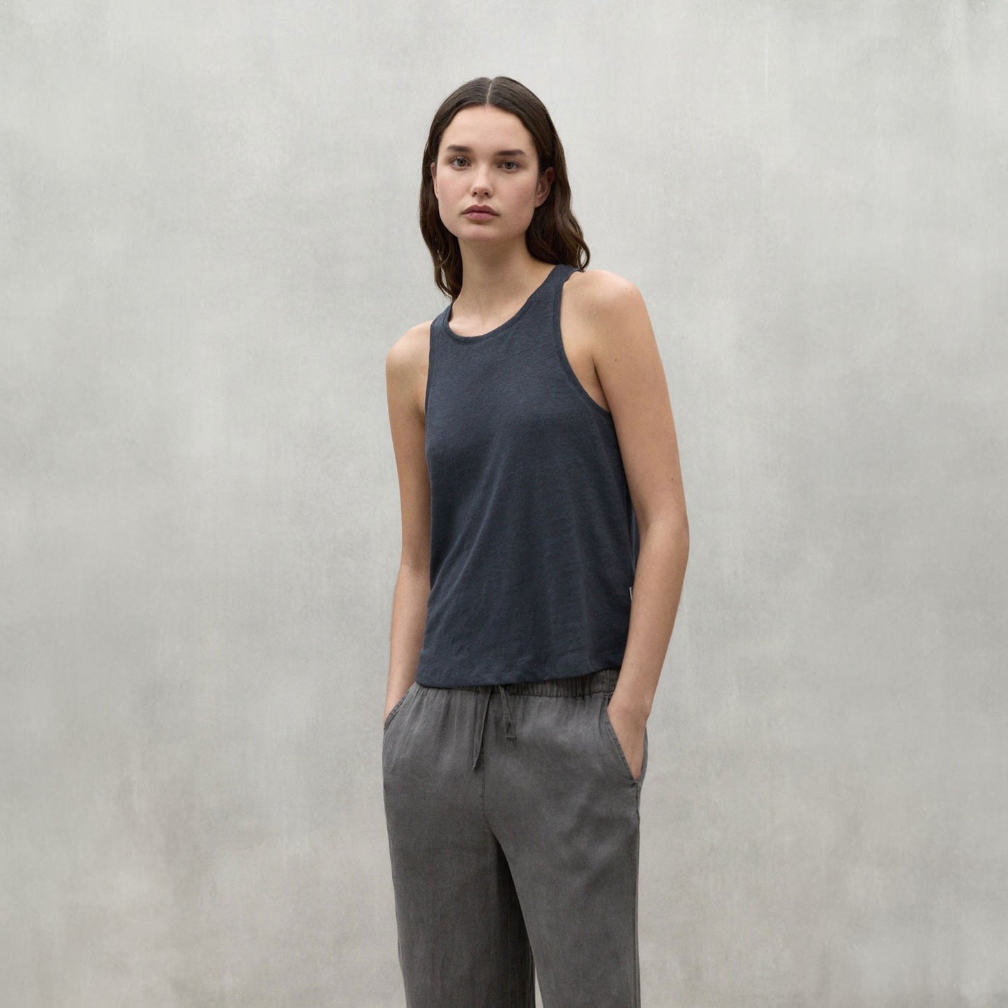 Halden Linen Vest - Caviar
