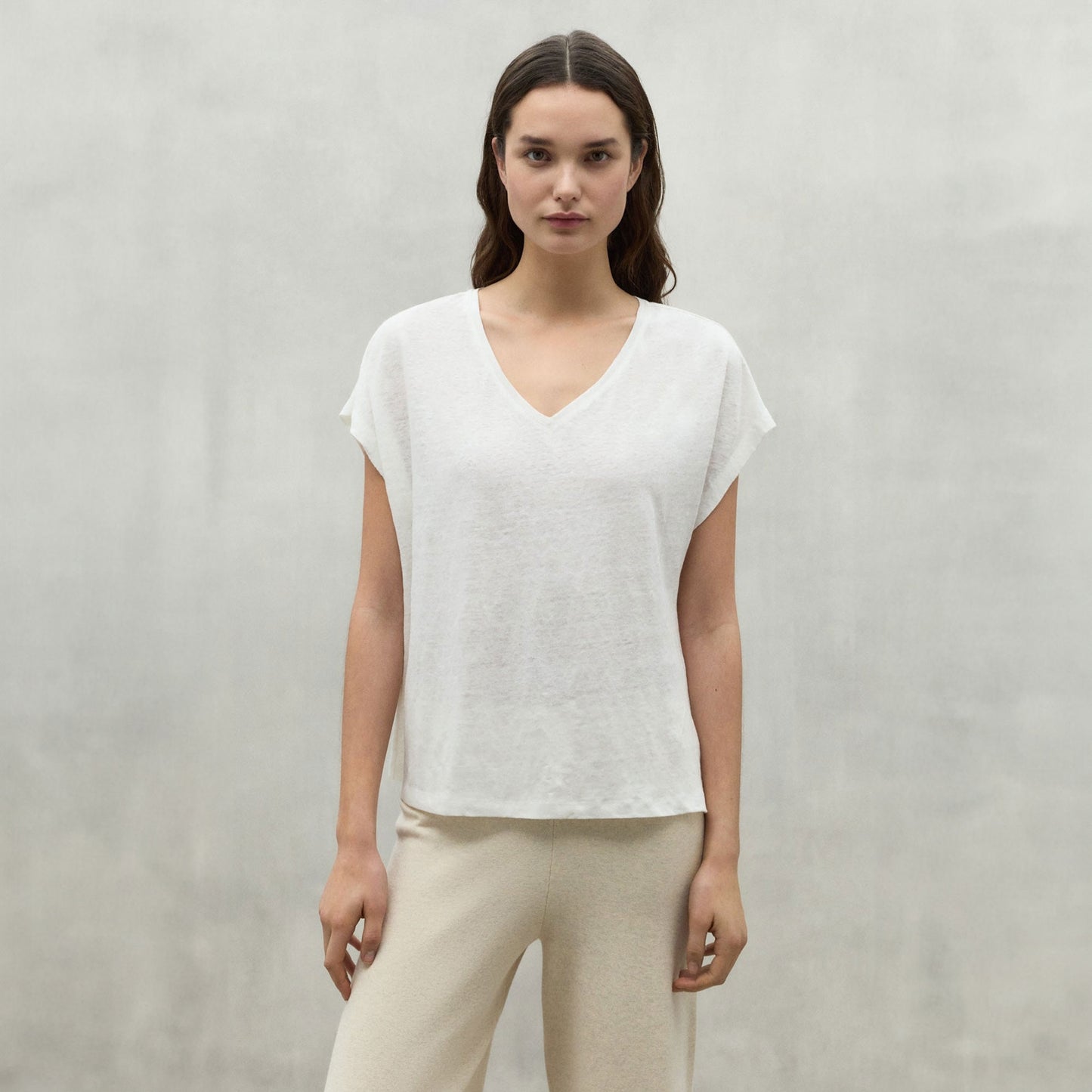 - Arendal Linen T-Shirt - Off White