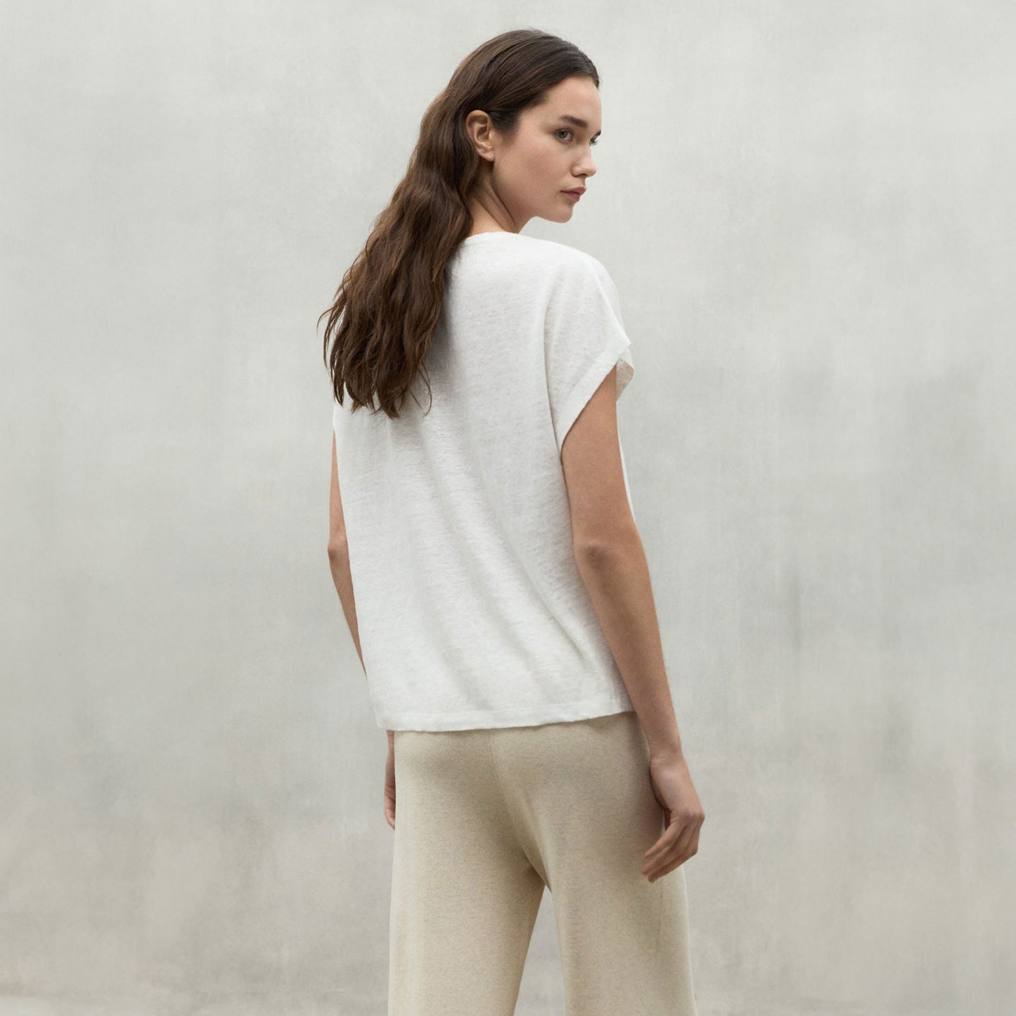 - Arendal Linen T-Shirt - Off White