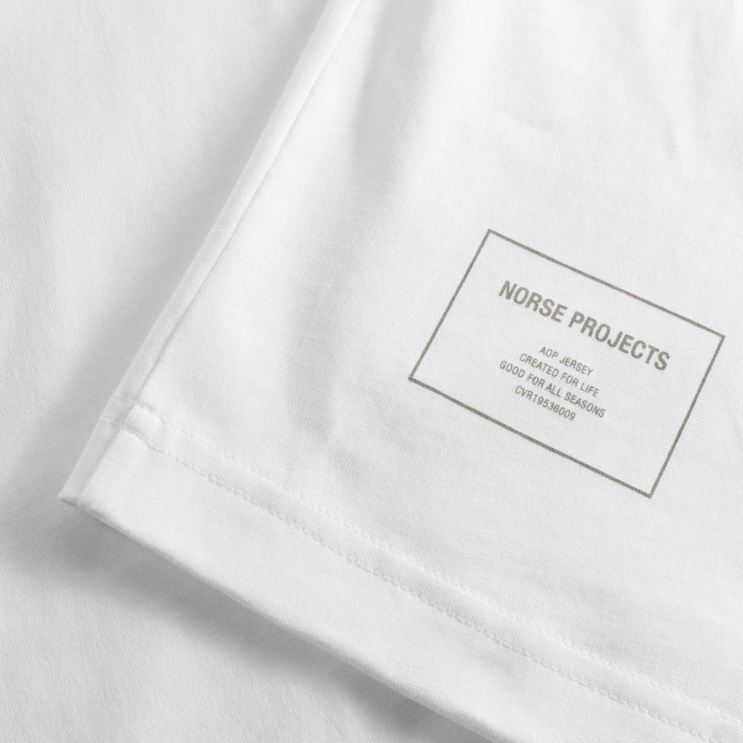 Johannes Circle Print T-Shirt - White