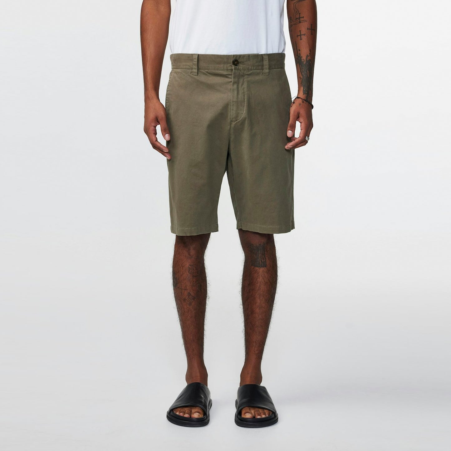 - Crown Shorts - Capers