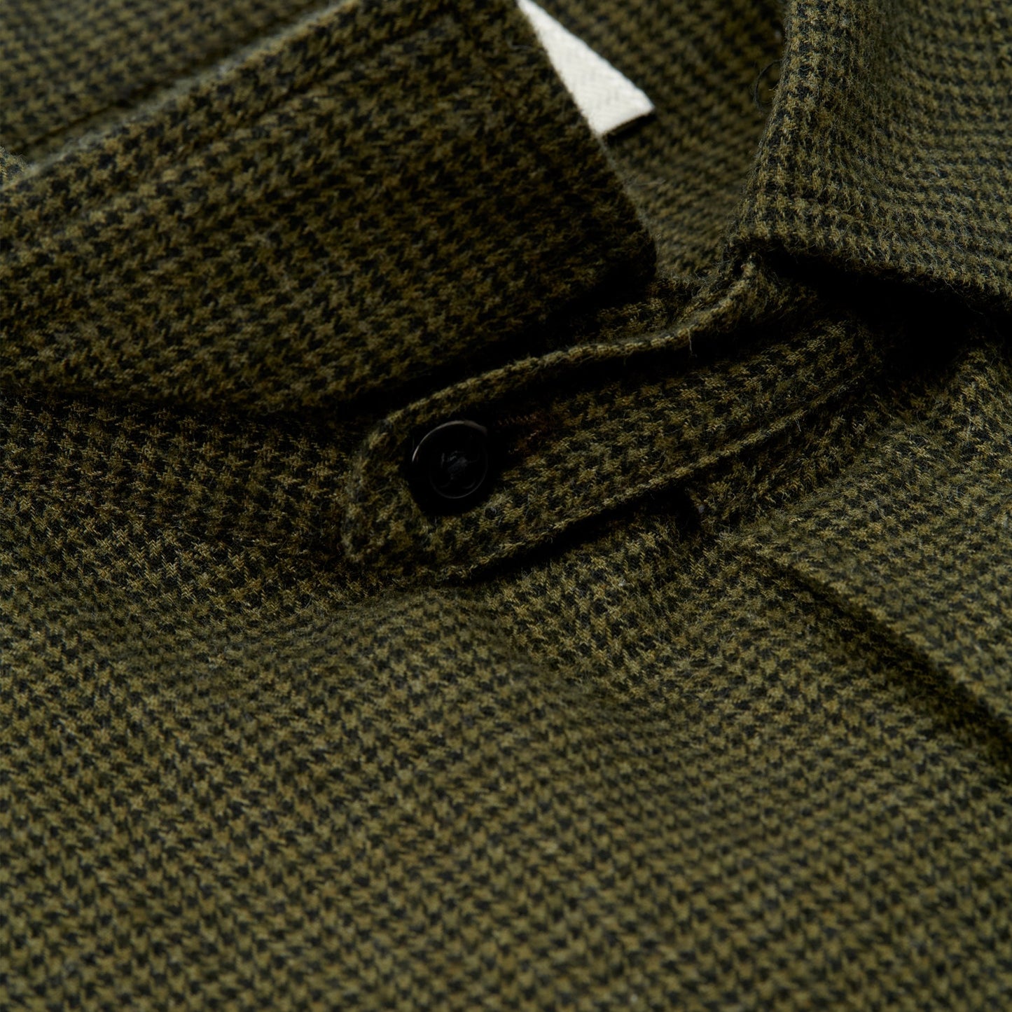 - Clerkenwell Tab Shirt - Green