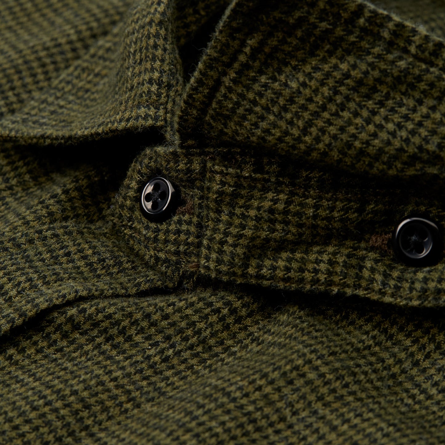 - Clerkenwell Tab Shirt - Green