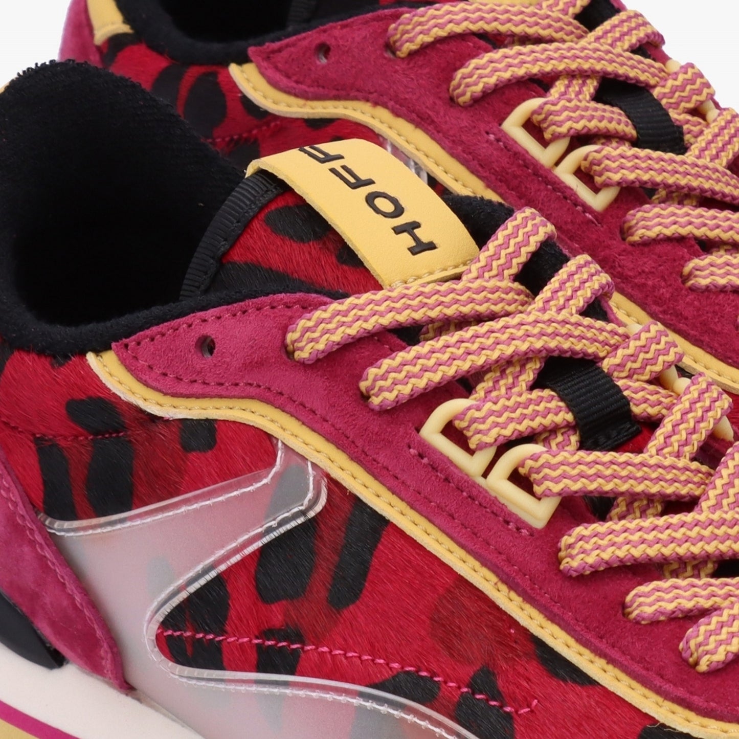 - Art Sneakers - Pink Lady