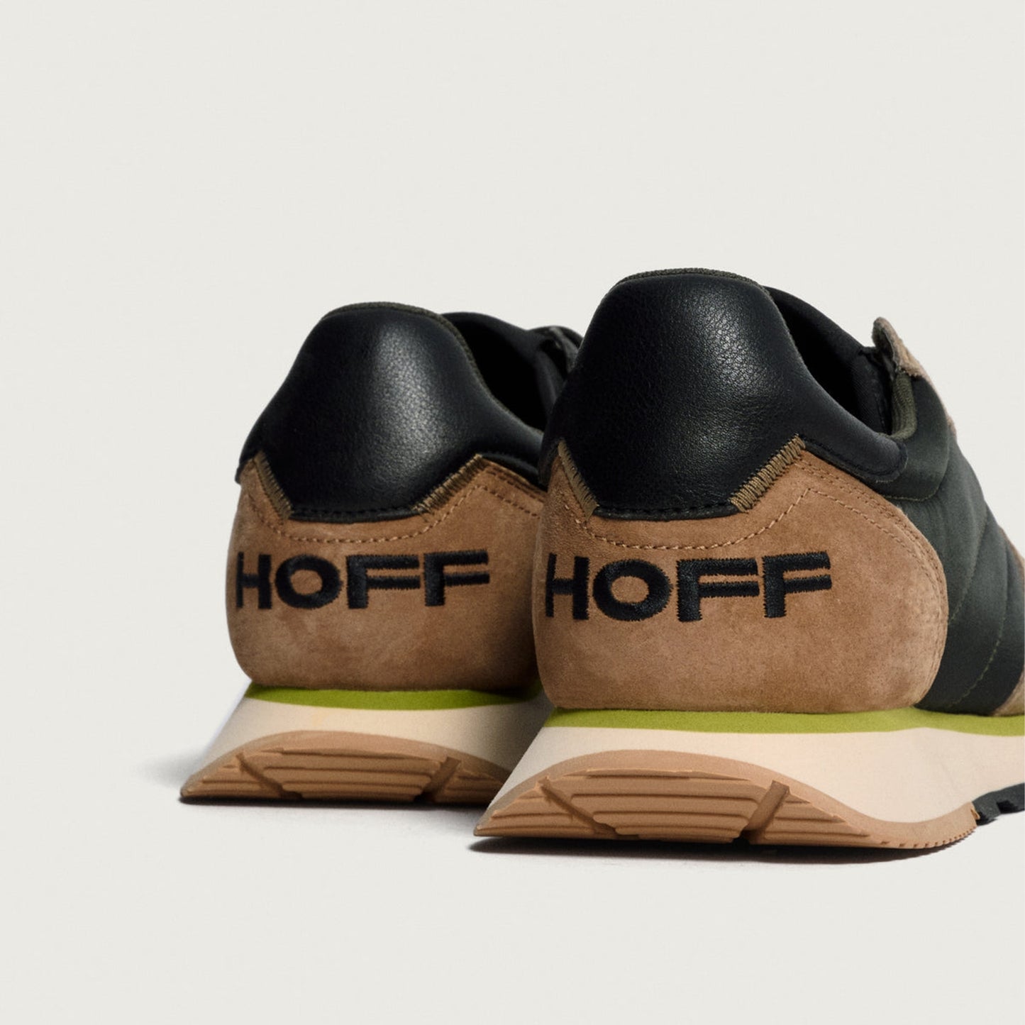 - Pella Sneakers - Multi