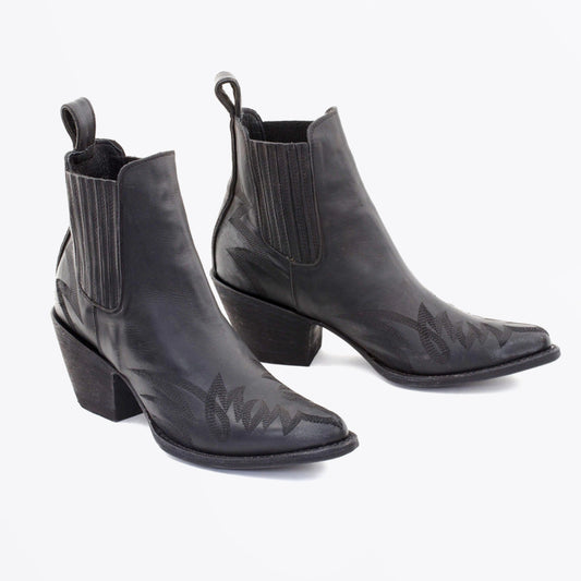 - Gaucho Ankle Boots - Black Destroy