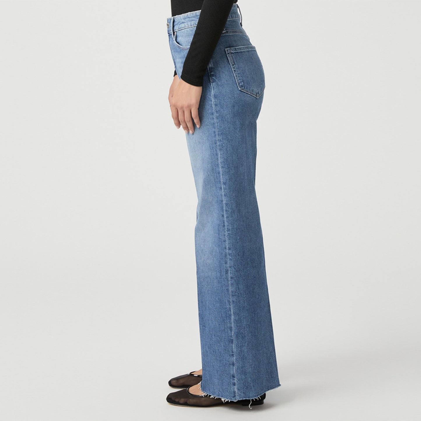 - Anessa 31in Raw Hem Jeans - Archives