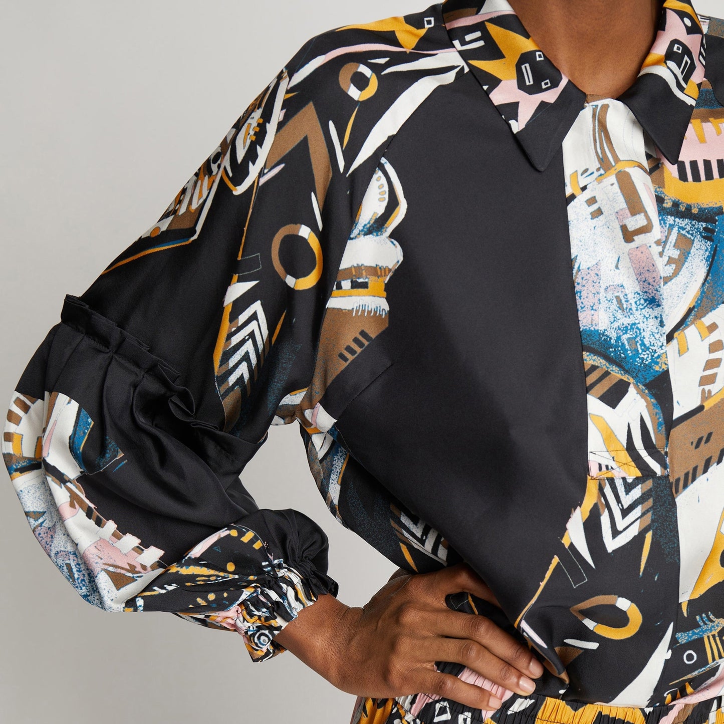 - Jelima Silk Top - Black