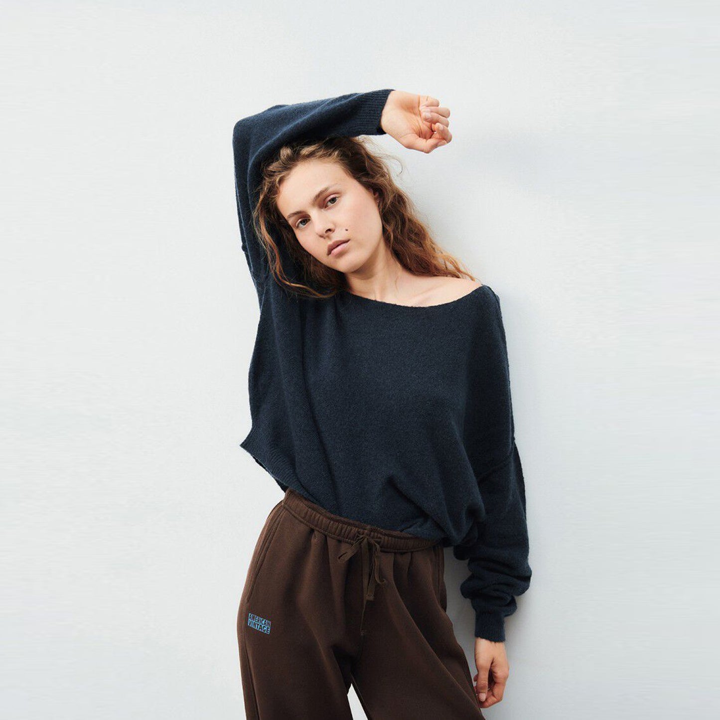 - Damsville Sweater - Navy