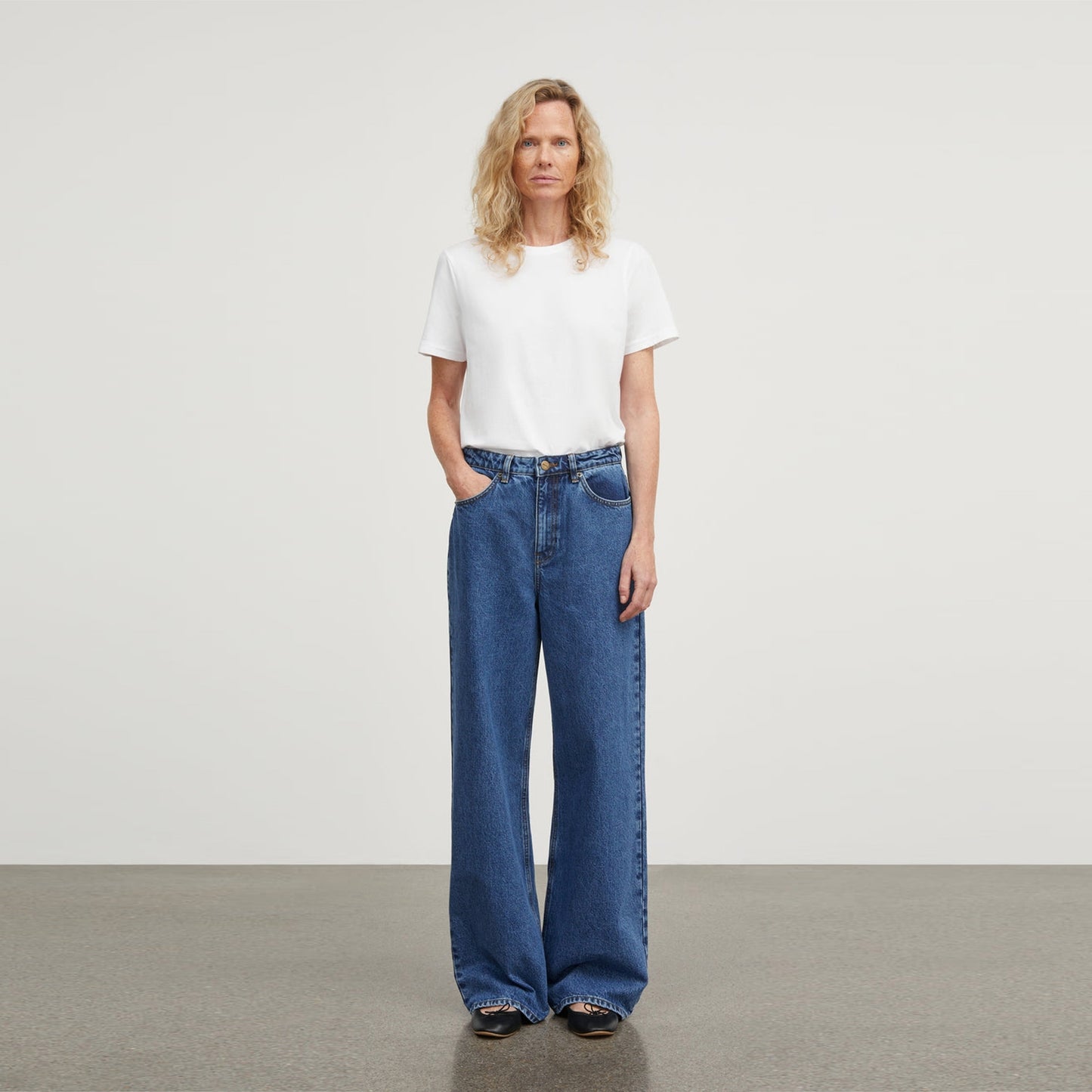 - Willow Wide Leg Jeans - Mid Blue Denim