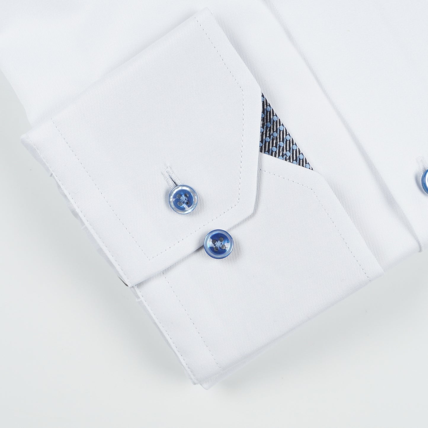 Fitted Body Contrast Trim Shirt - White
