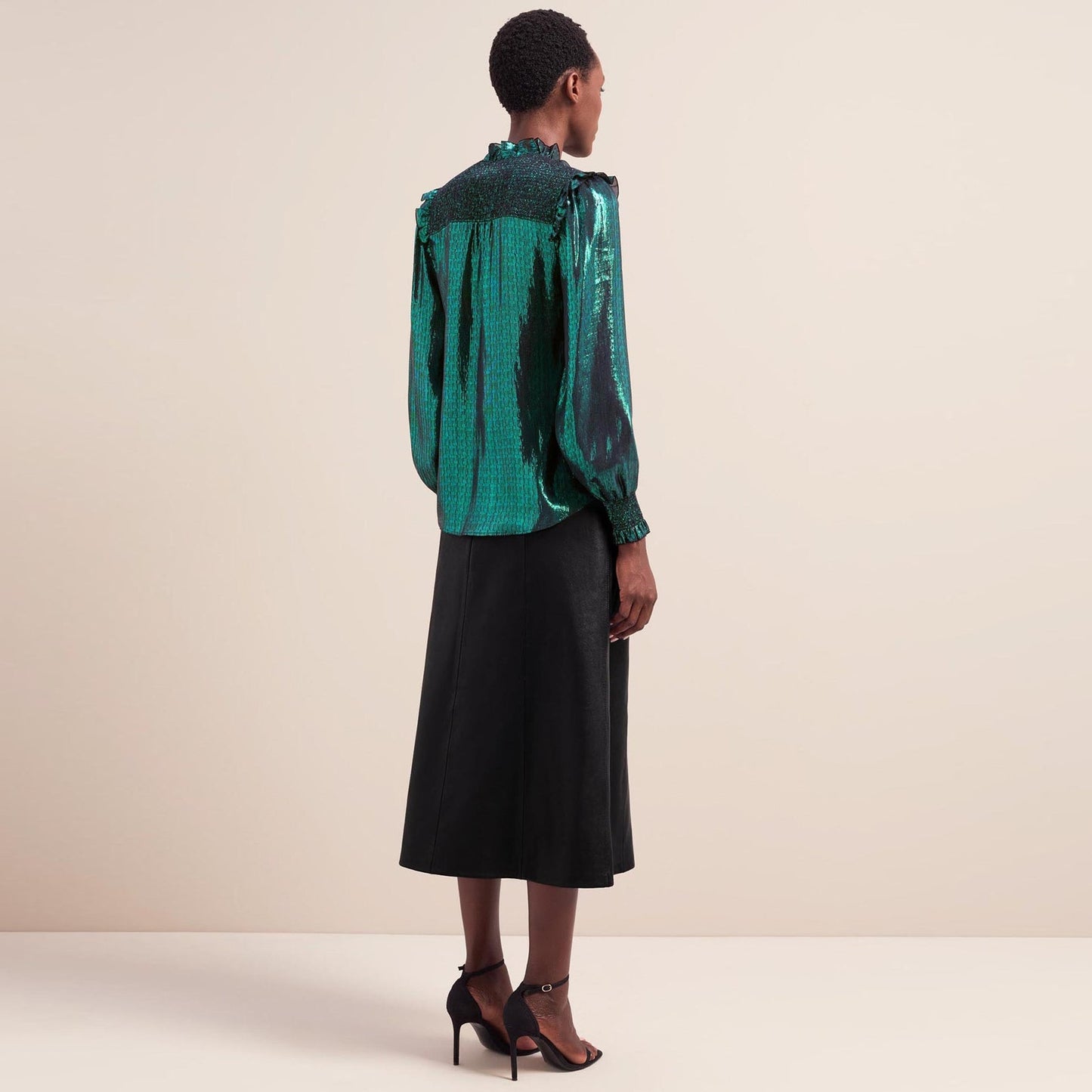 - Stella Metallic Frill V Shirt - Dark Green