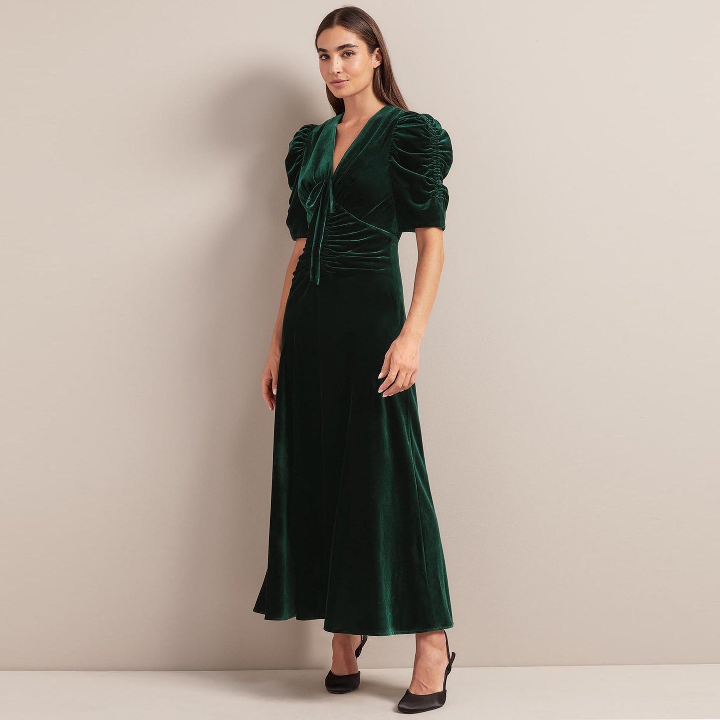 - Ophelia Velvetbias Maxi Dress - Green