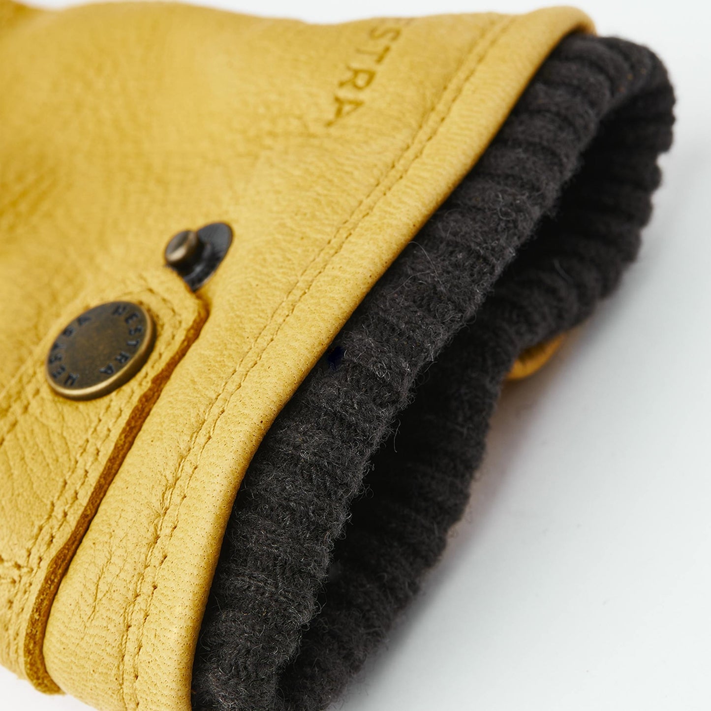 - Utsjo Glove - Natural Yellow