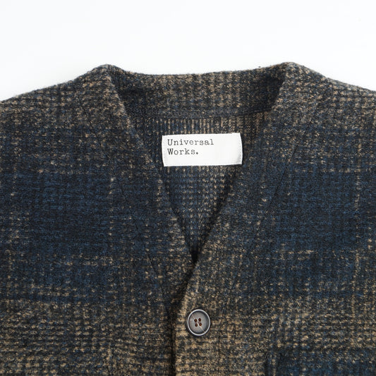 - Cardigan Check Fleece - Navy/Sand
