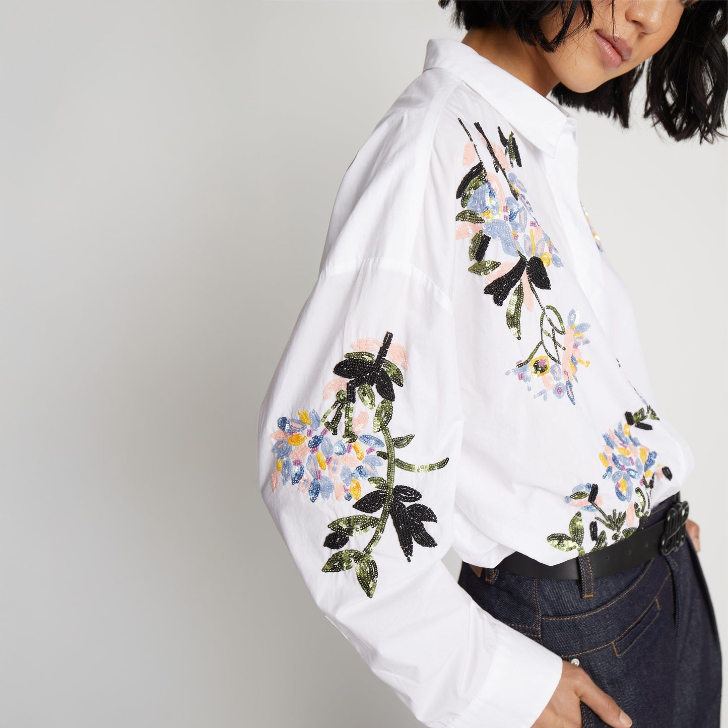 - Singus Shirt - White