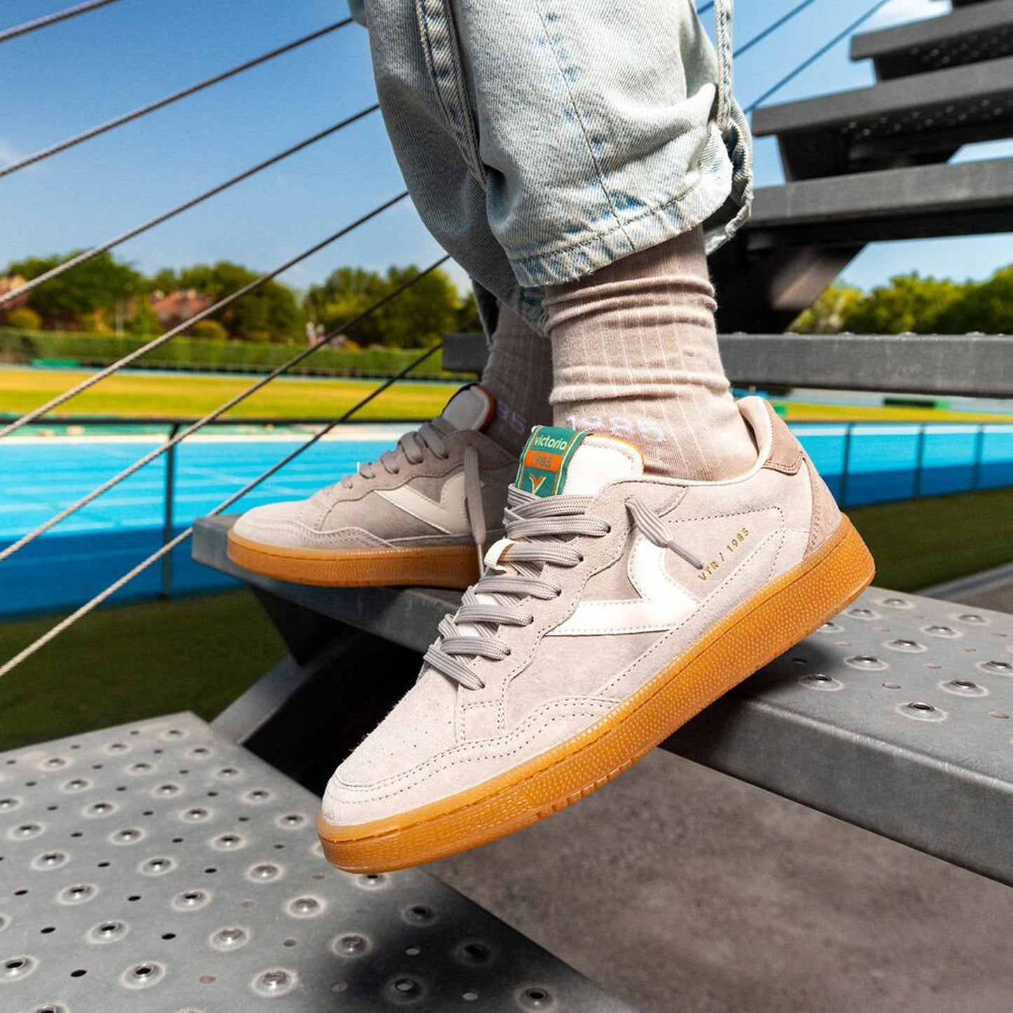 - Smash Suede Colour Sneakers - Taupe